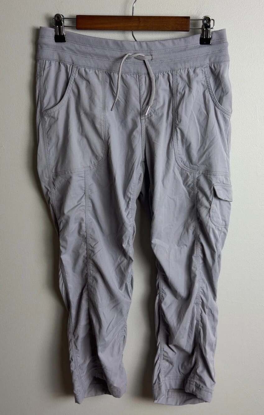 The North Face Cargo Capri Hiking Pants Gray Size Medium Women’s